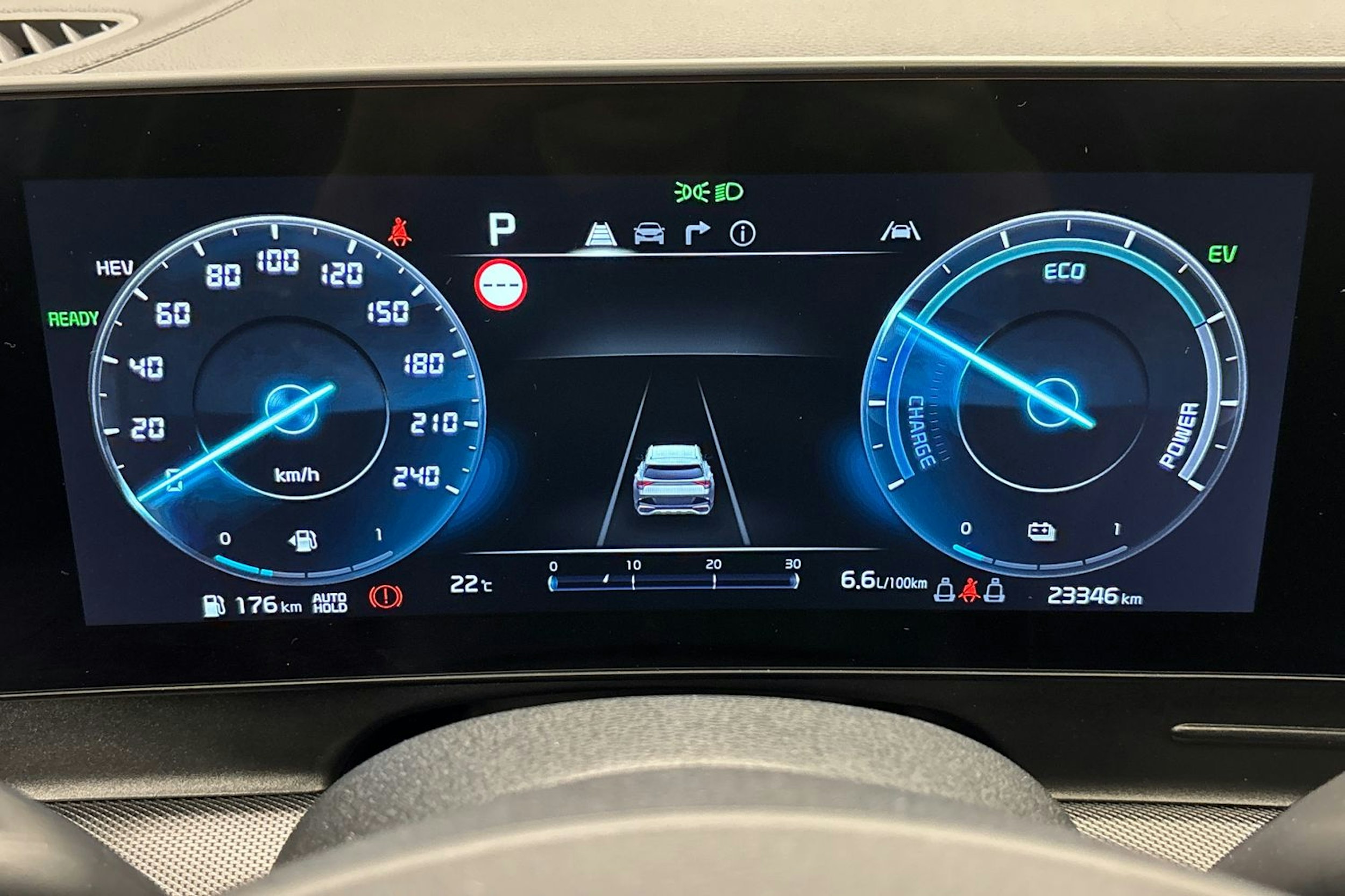 valkoinen Kia Sportage 2023 kuva 17.
