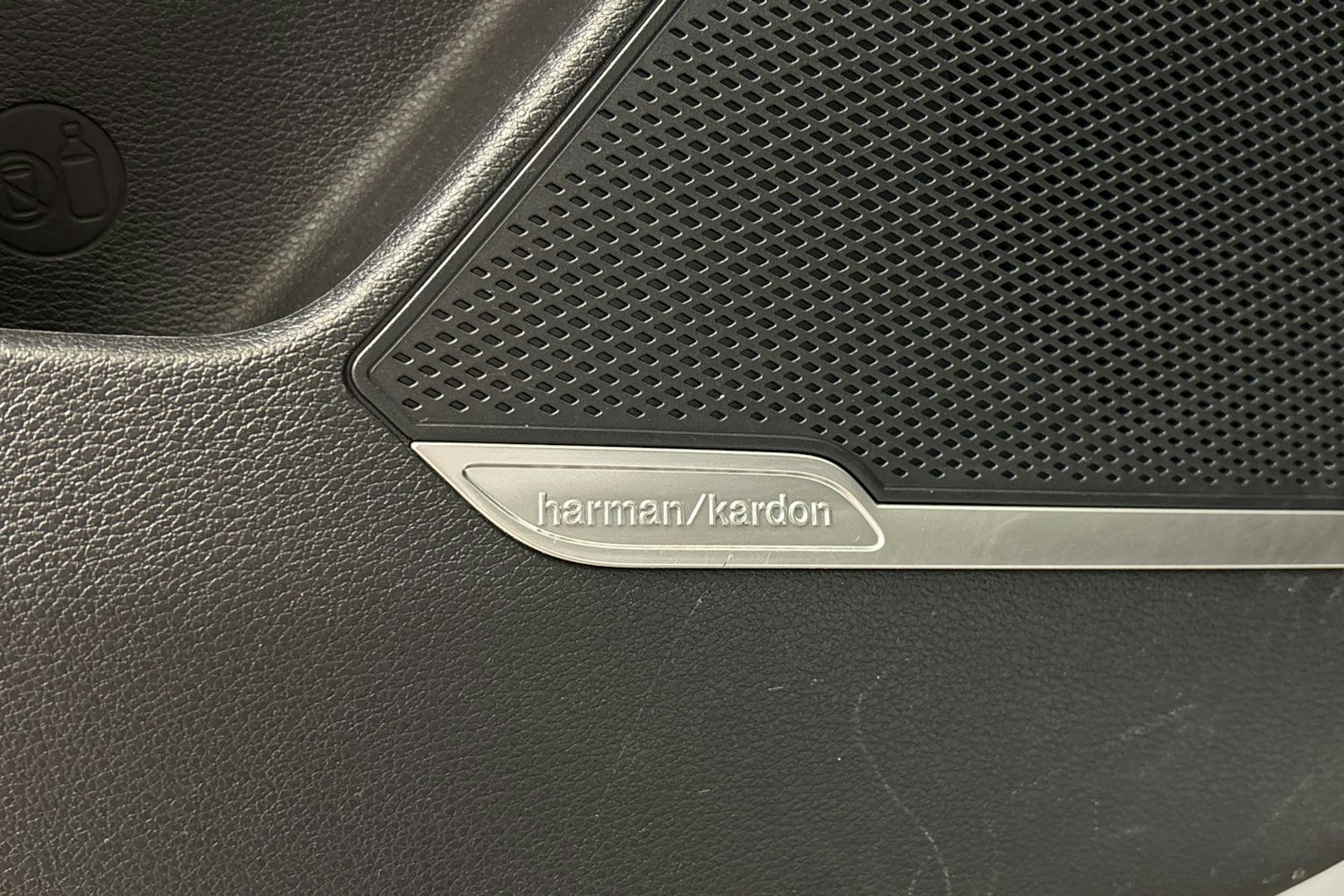 valkoinen Kia Sportage 2023 kuva 24.