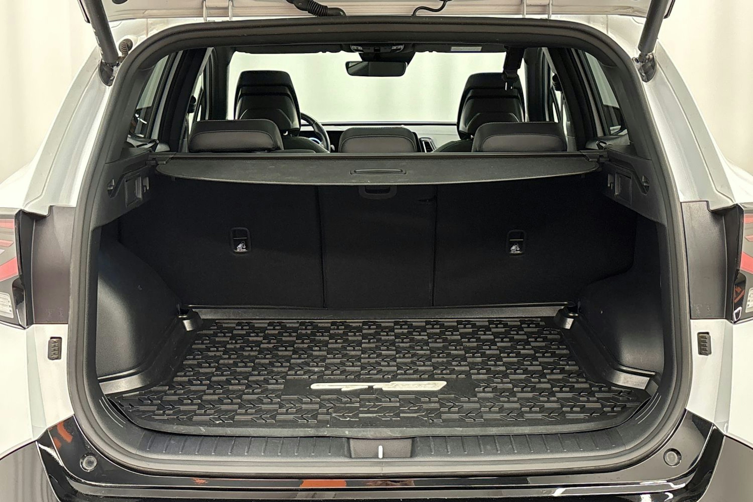 valkoinen Kia Sportage 2023 kuva 25.