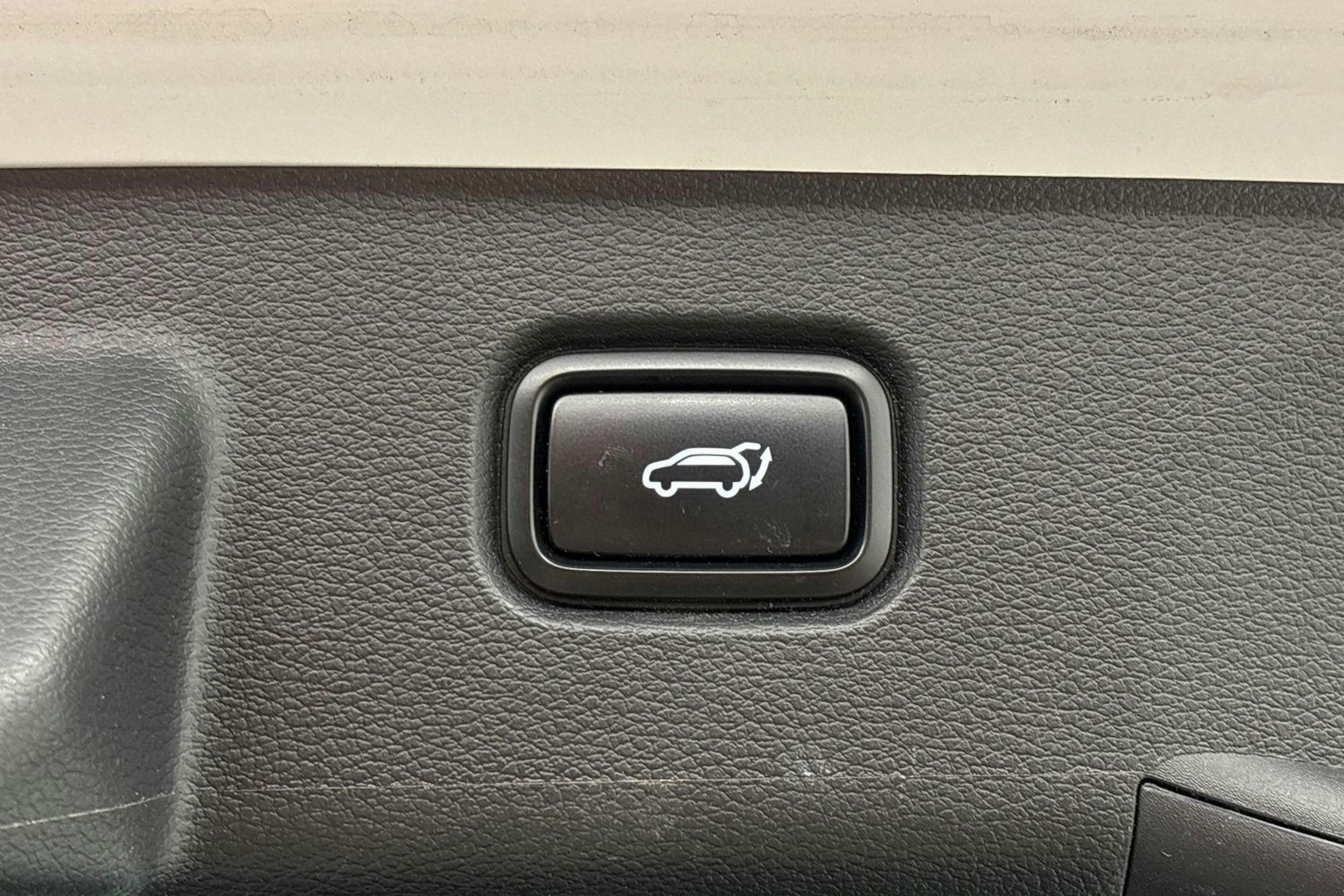 valkoinen Kia Sportage 2023 kuva 26.