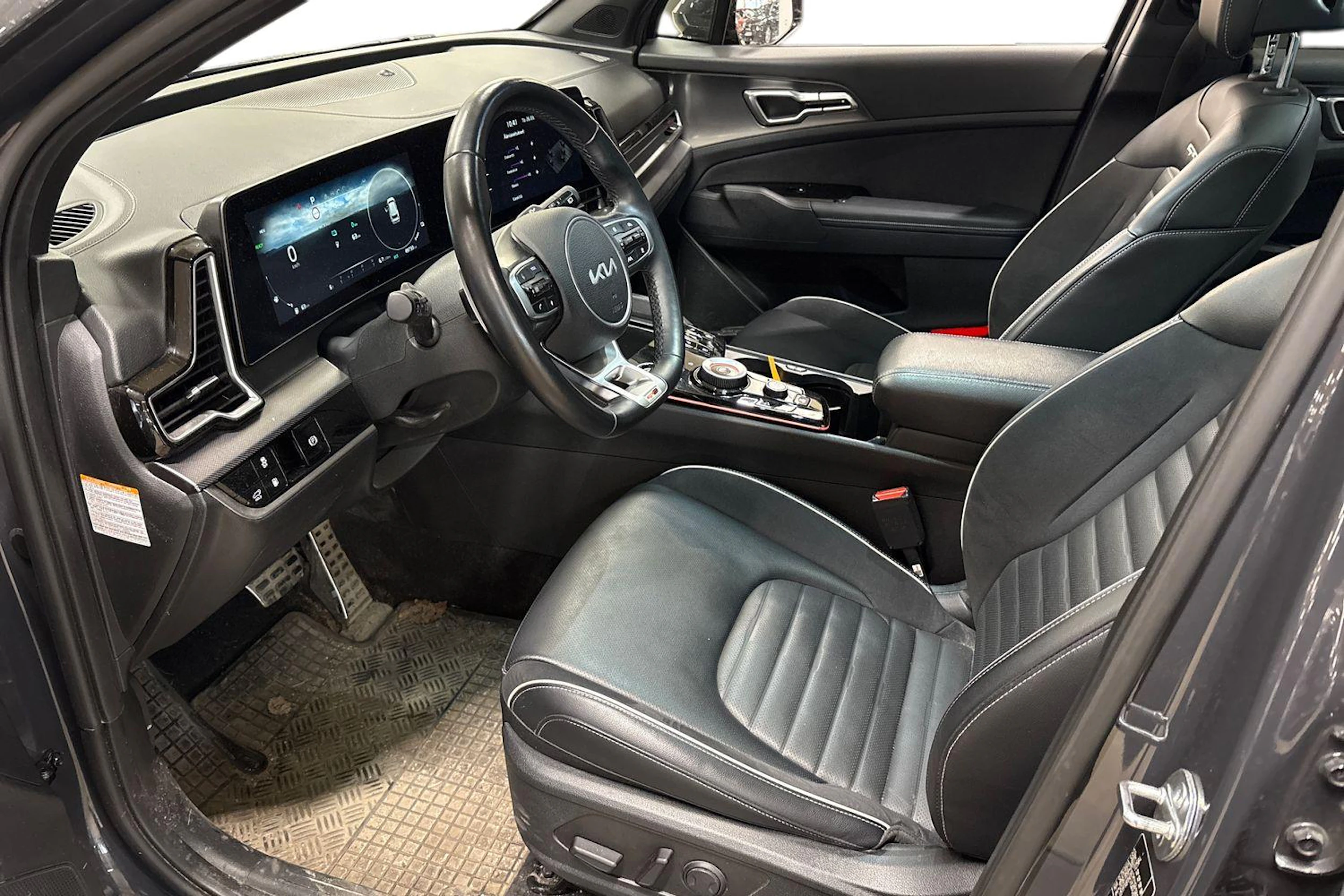 harmaa Kia Sportage 2024 kuva 3.