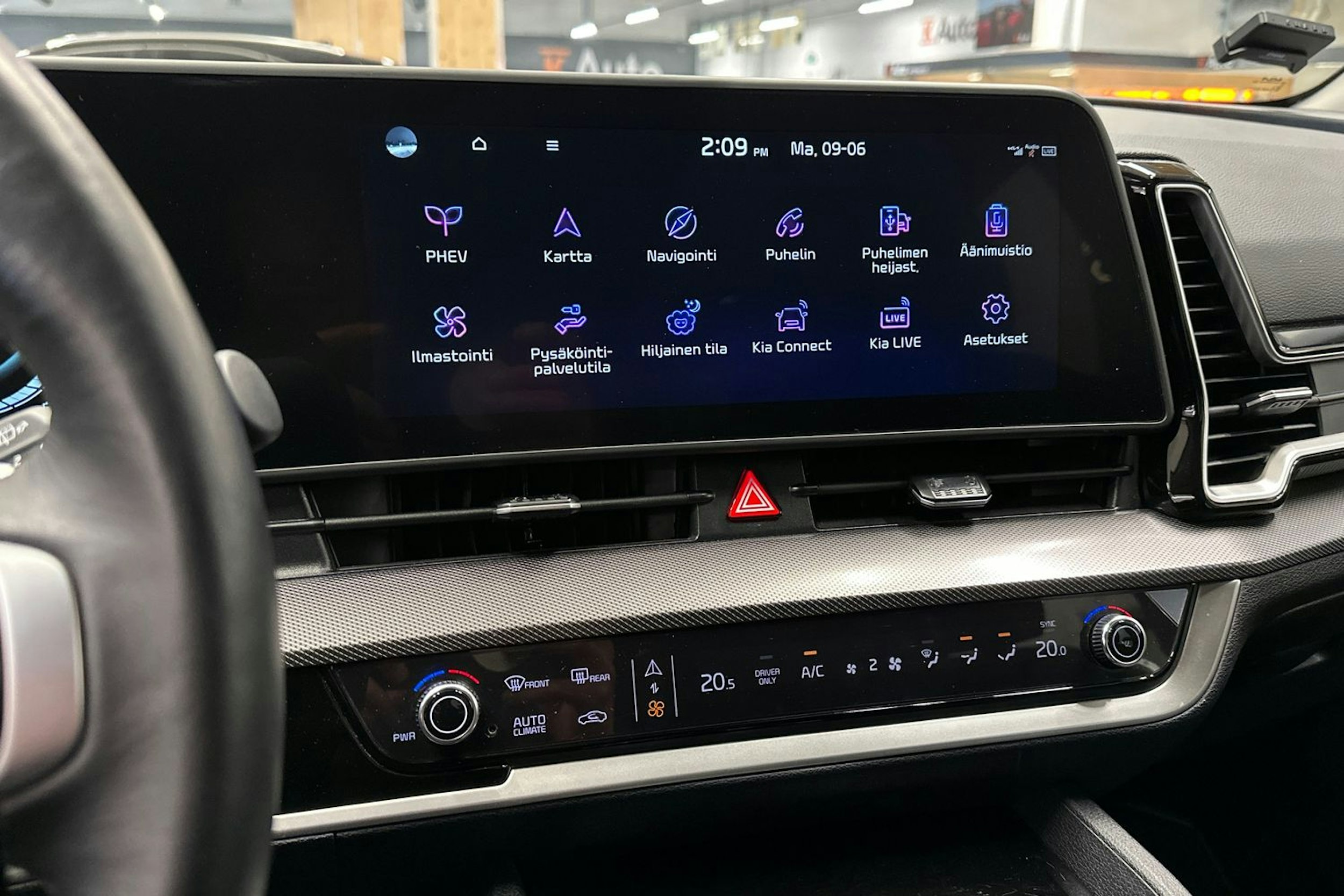 valkoinen Kia Sportage 2024 kuva 21.