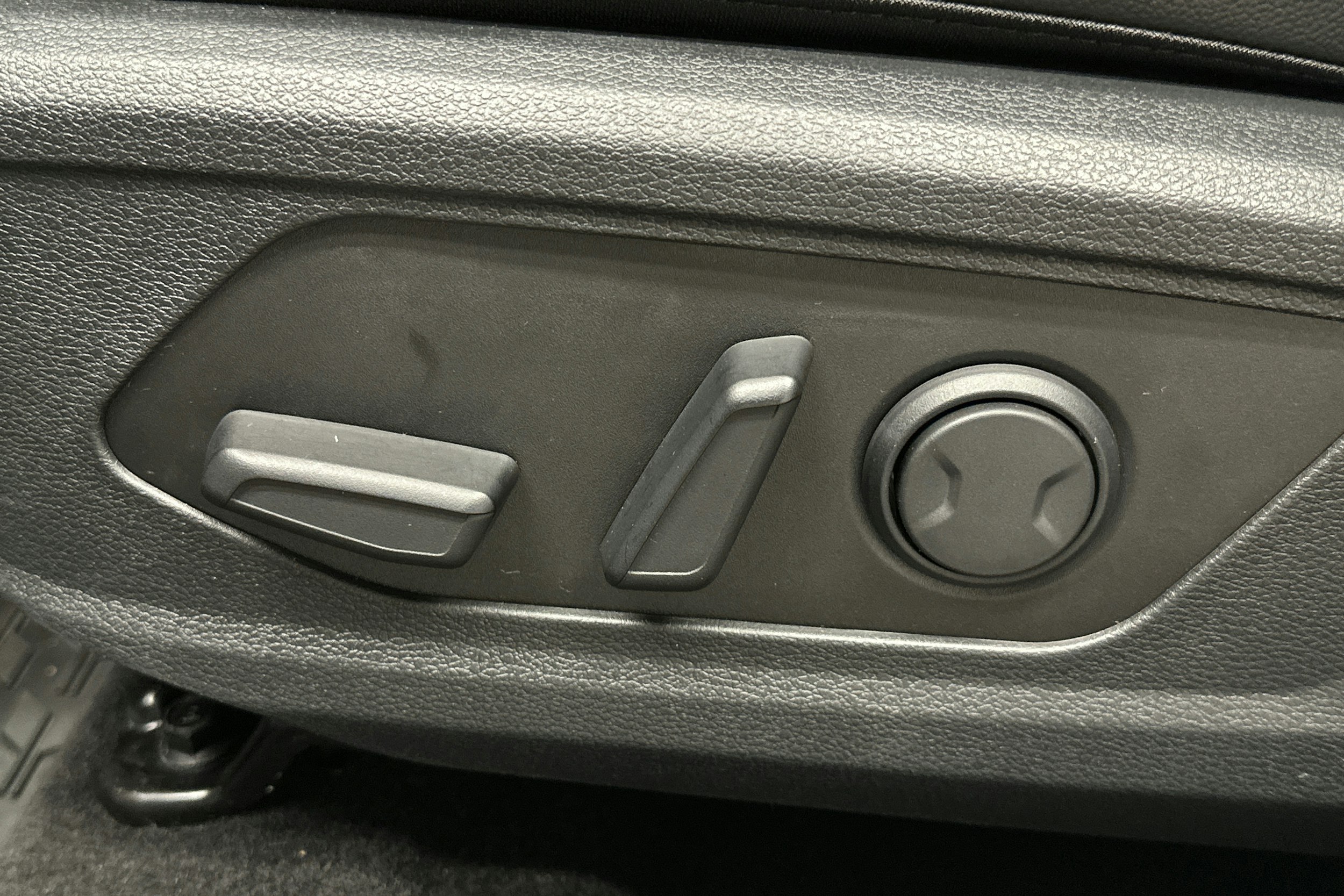 valkoinen Kia Sportage 2025 kuva 18.