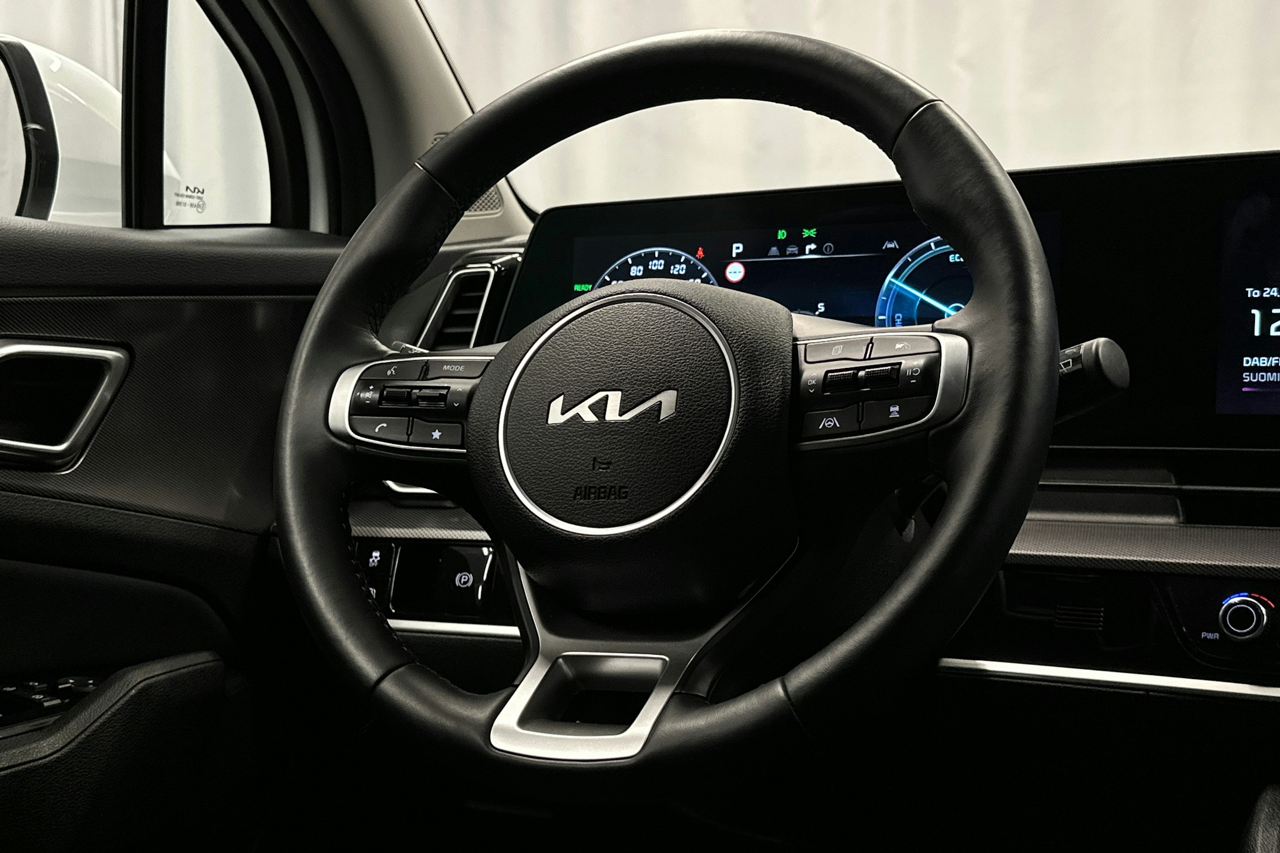 valkoinen Kia Sportage 2025 kuva 19.