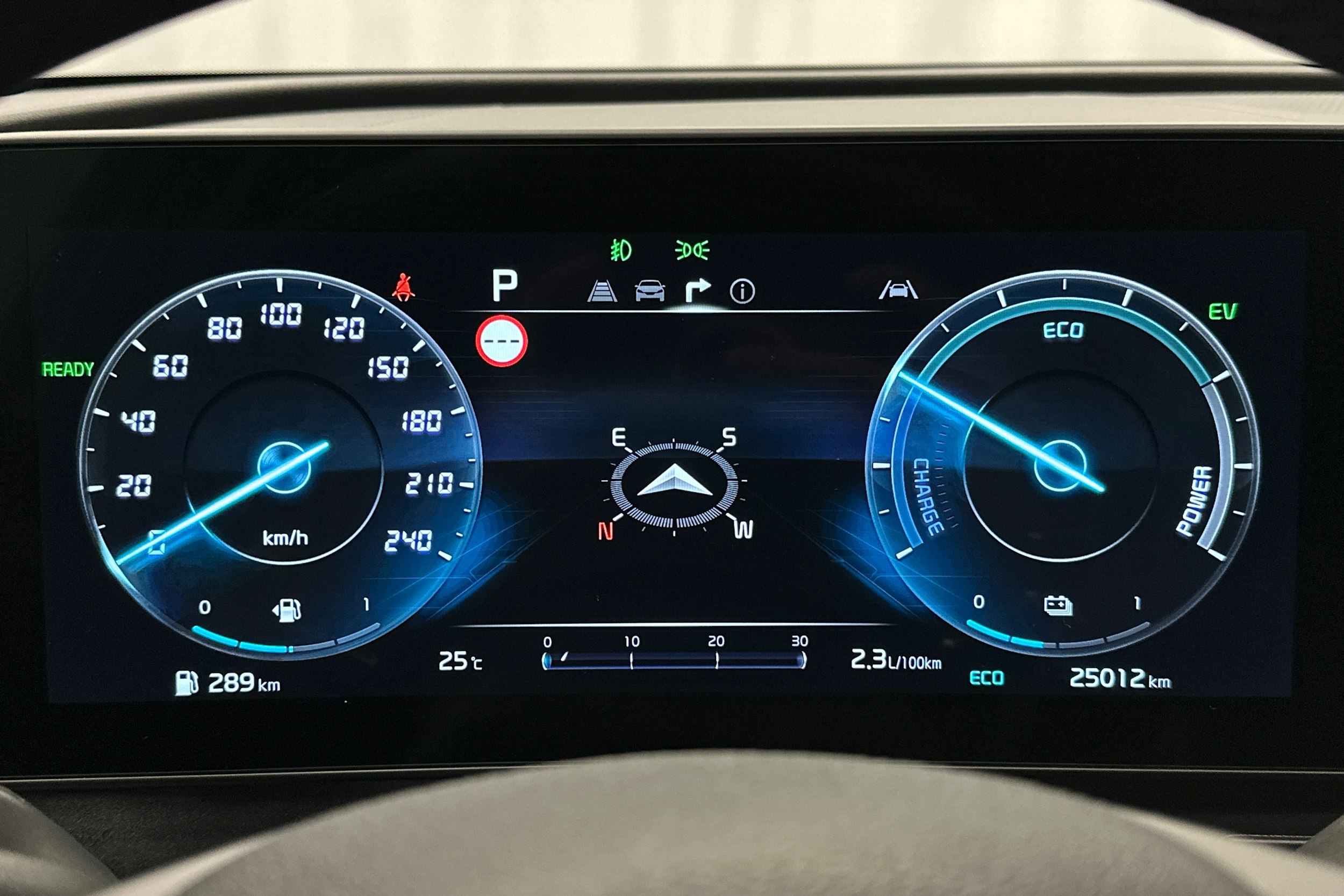 valkoinen Kia Sportage 2025 kuva 22.