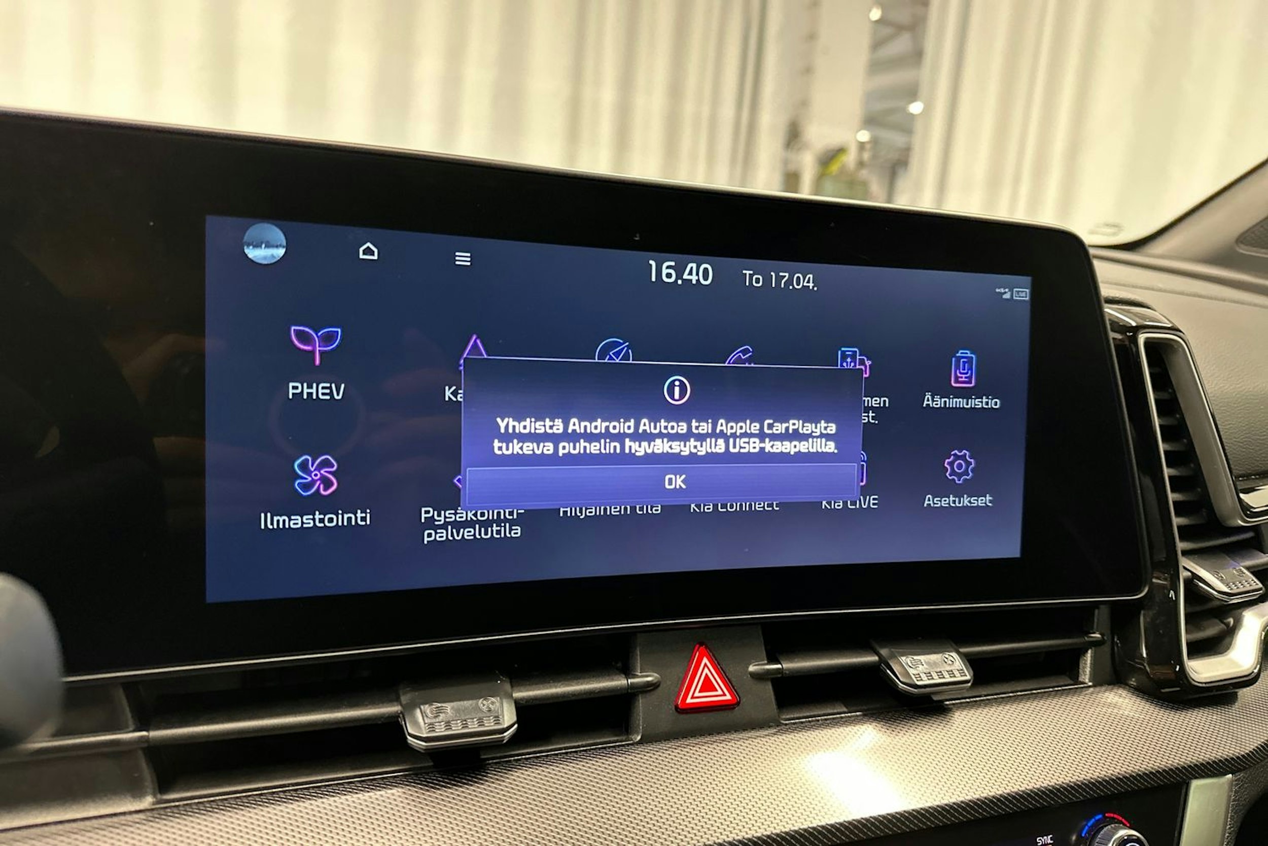 valkoinen Kia Sportage 2025 kuva 19.