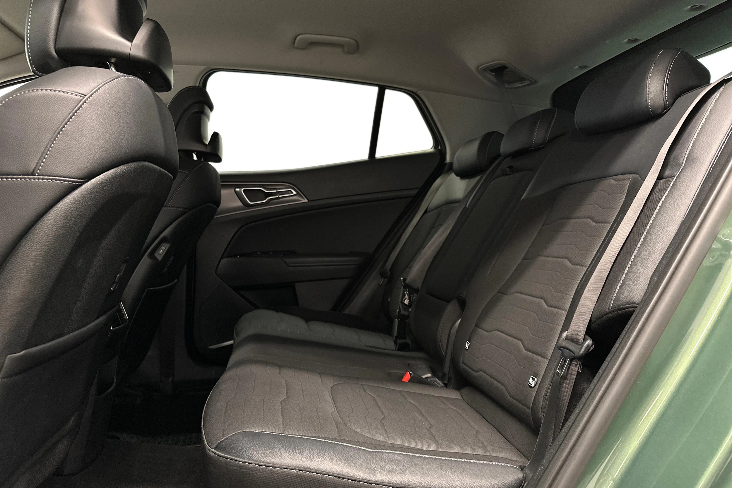 vihreä Kia Sportage 2025 kuva 8.