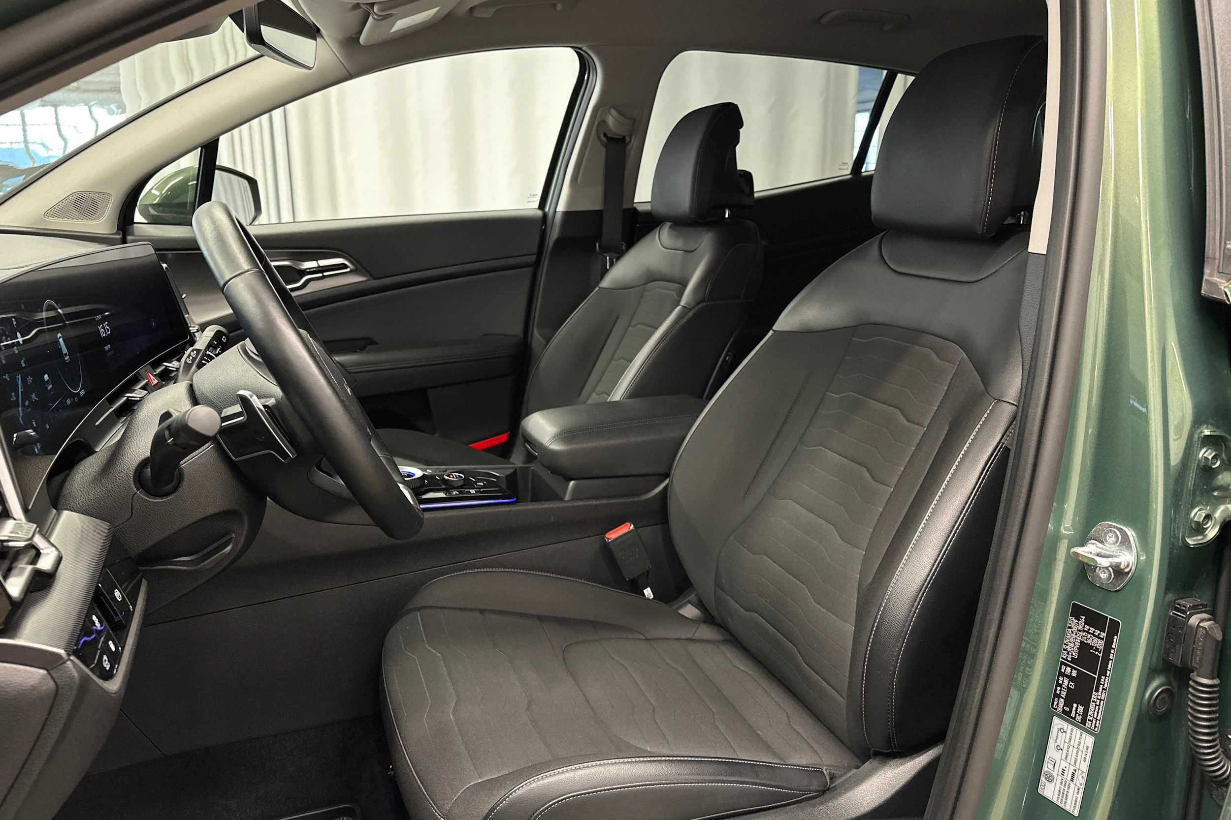 vihreä Kia Sportage 2025 kuva 14.