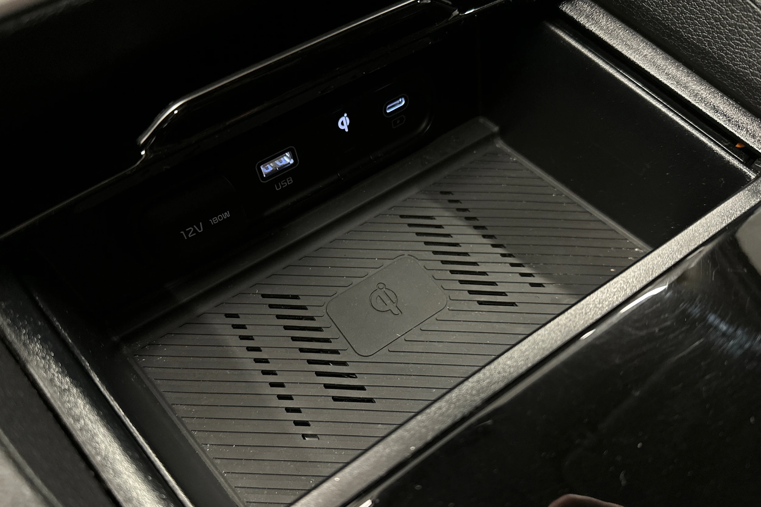 vihreä Kia Sportage 2025 kuva 26.