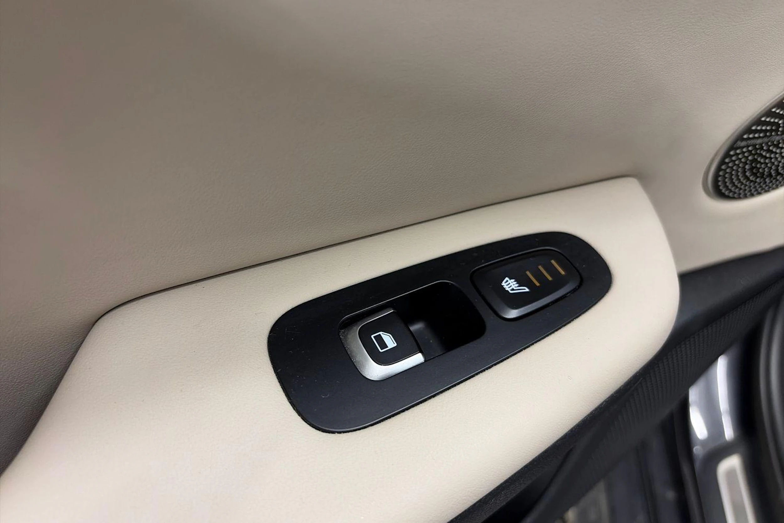 harmaa Kia Stinger 2018 kuva 9.