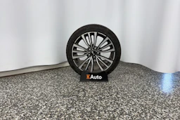 harmaa Kia Stinger 2018 kuva 11.