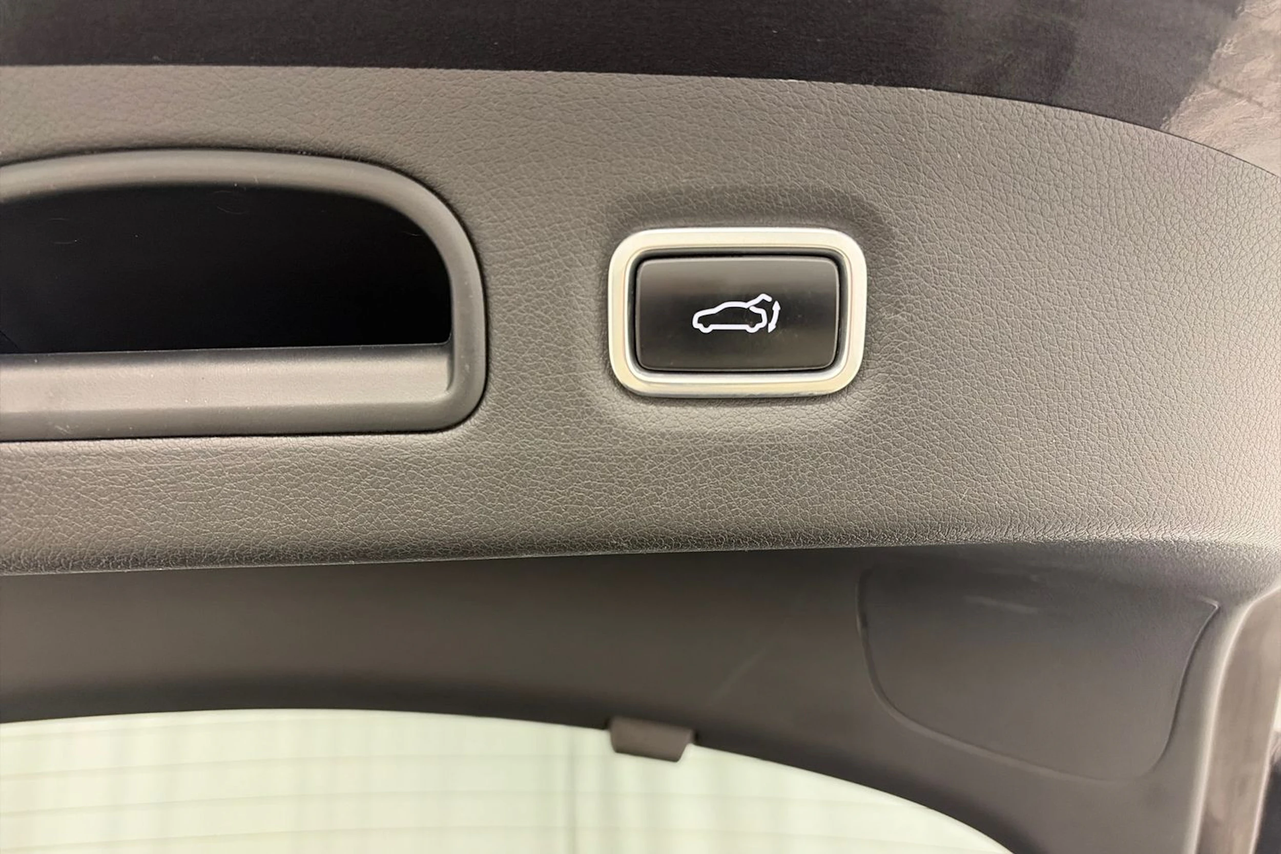 harmaa Kia Stinger 2018 kuva 13.
