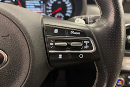 harmaa Kia Stinger 2018 kuva 24.