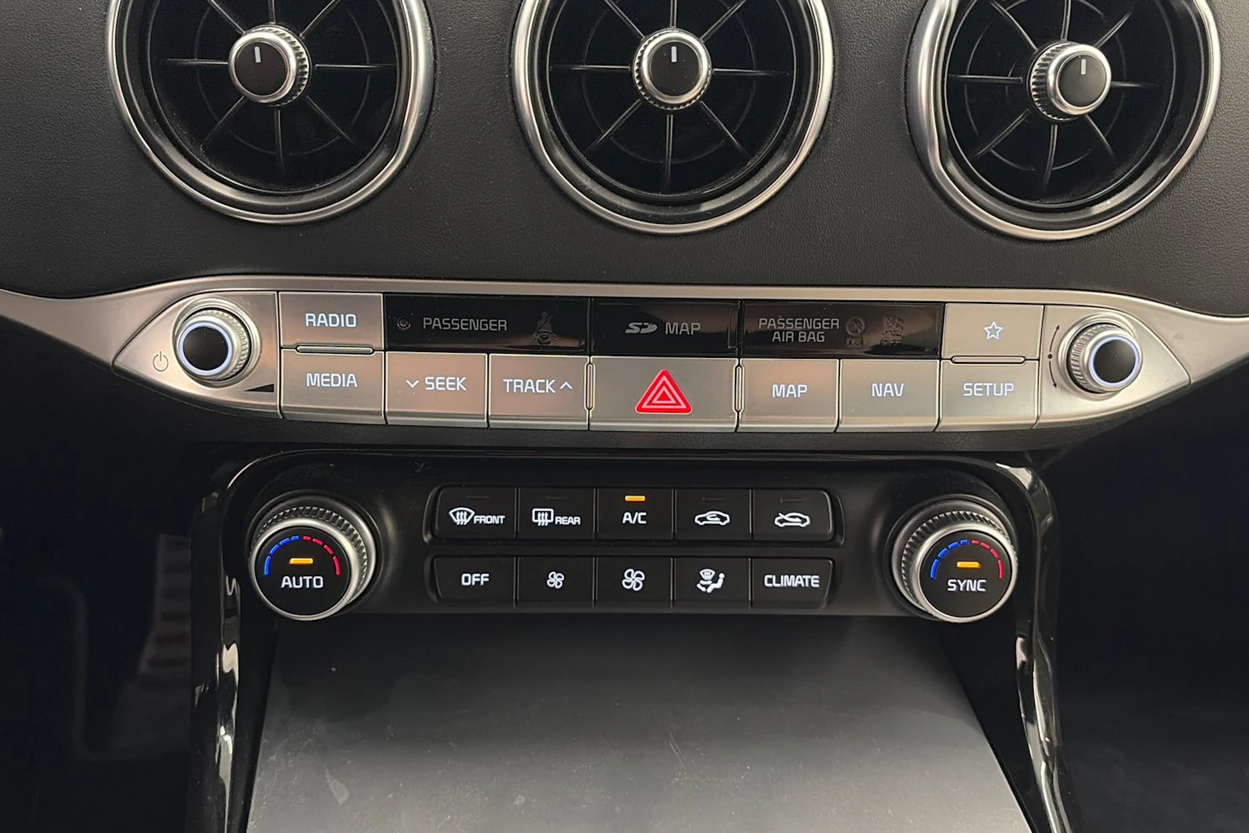 harmaa Kia Stinger 2018 kuva 29.
