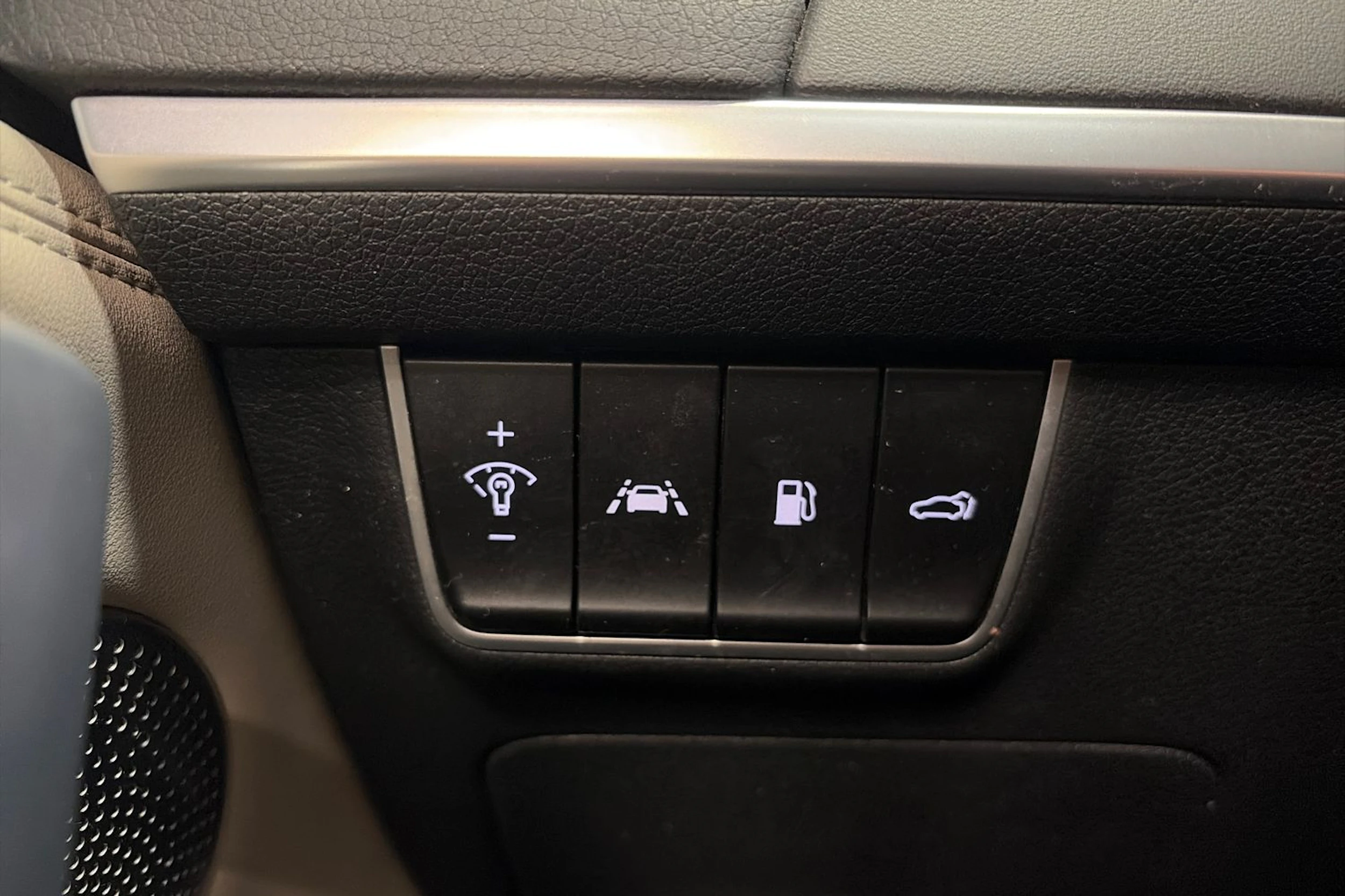 harmaa Kia Stinger 2018 kuva 31.