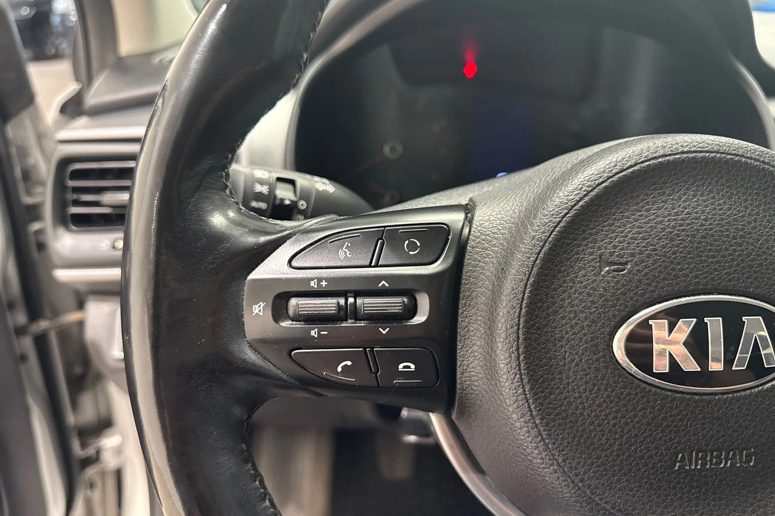 hopea Kia Stonic 2018 kuva 19.