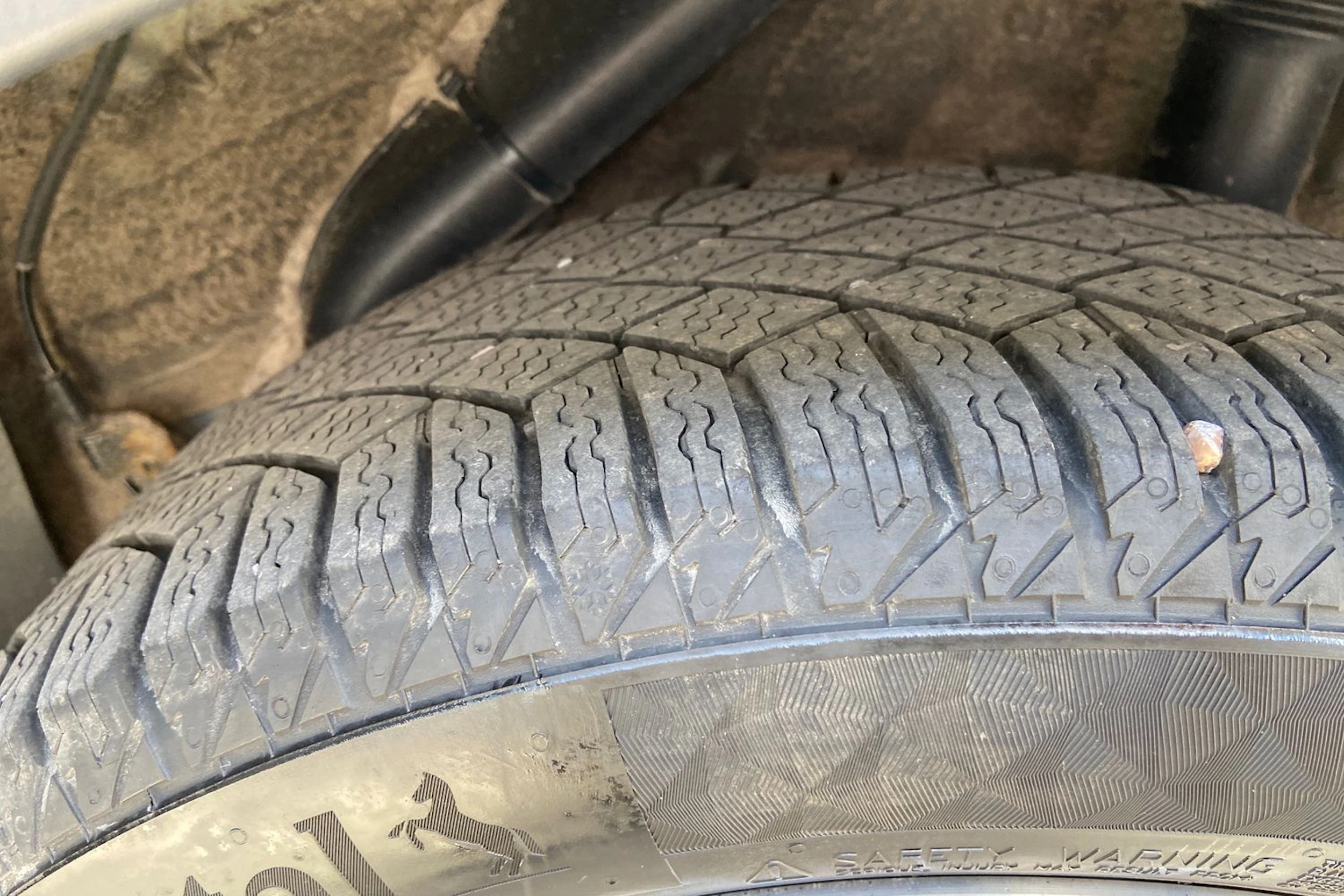 sininen Kia Stonic 2018 kuva 13.