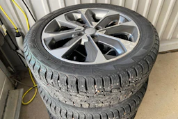 sininen Kia Stonic 2018 kuva 15.