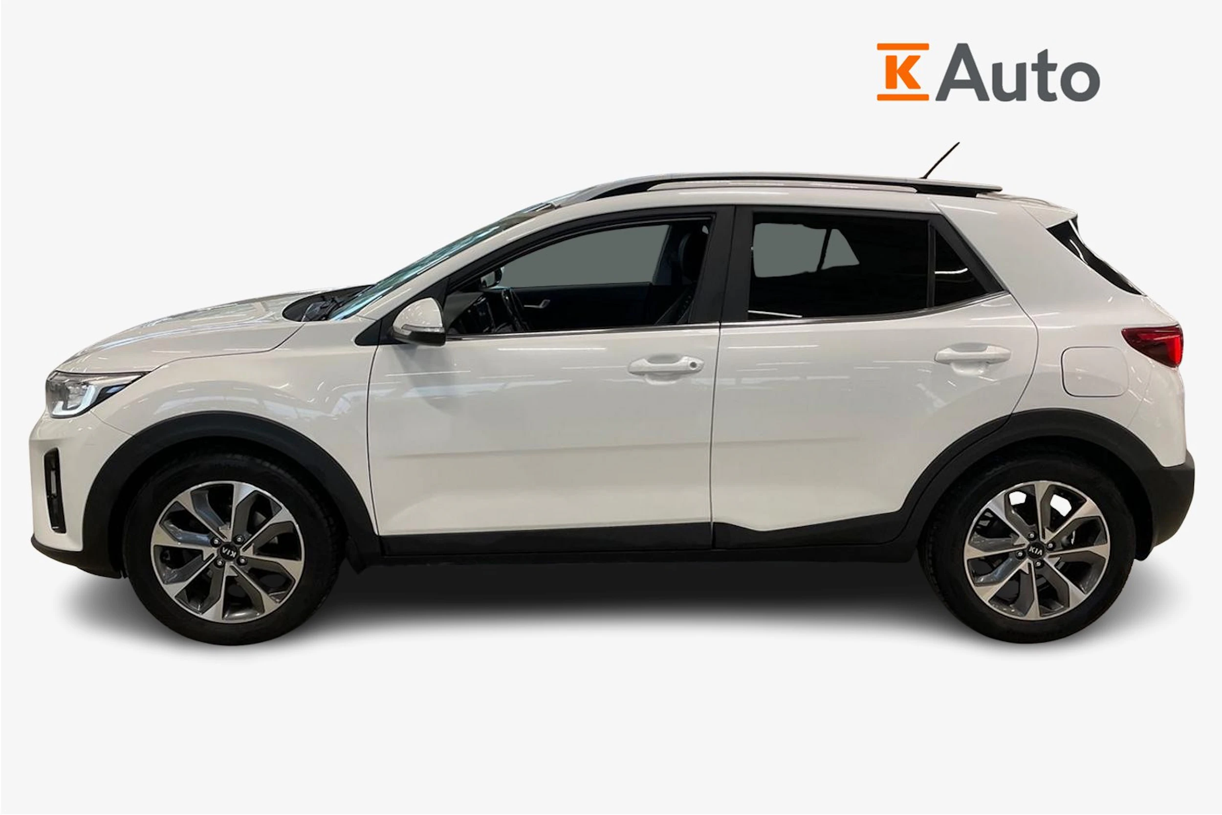 valkoinen Kia Stonic 2018 kuva 5.