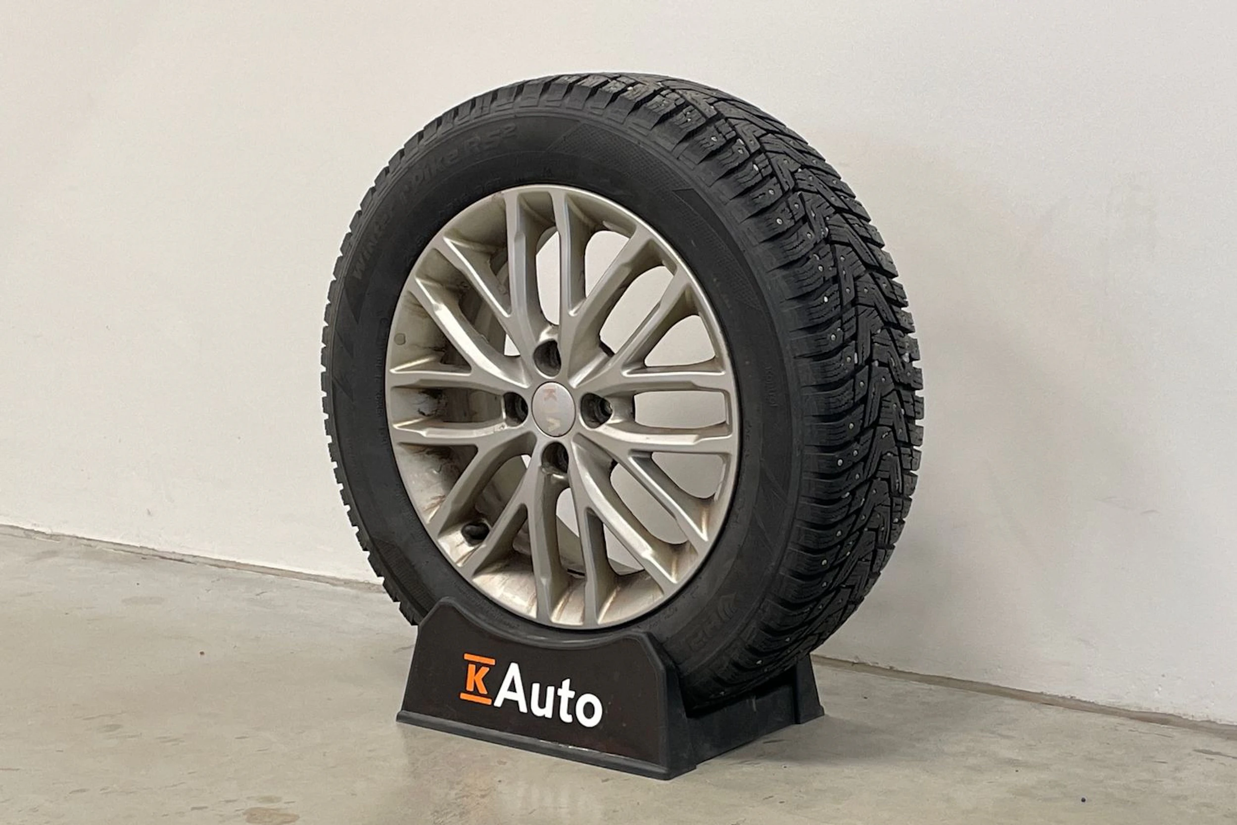 valkoinen Kia Stonic 2018 kuva 10.