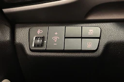 valkoinen Kia Stonic 2018 kuva 25.