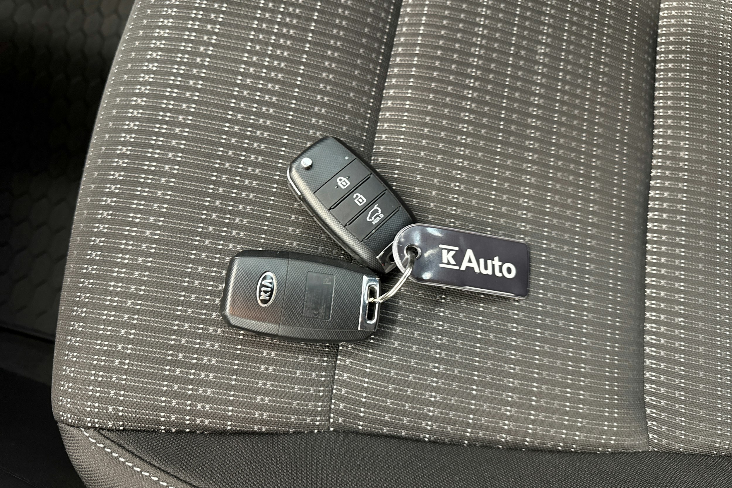 ruskea (beige) Kia Stonic 2018 kuva 29.