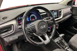 punainen Kia Stonic 2019 kuva 8.