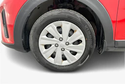 punainen Kia Stonic 2019 kuva 12.