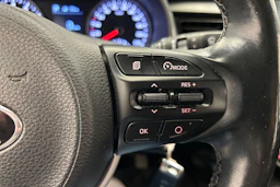 punainen Kia Stonic 2019 kuva 21.