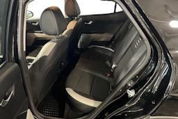 Musta Kia Stonic 2020 kuva 10.