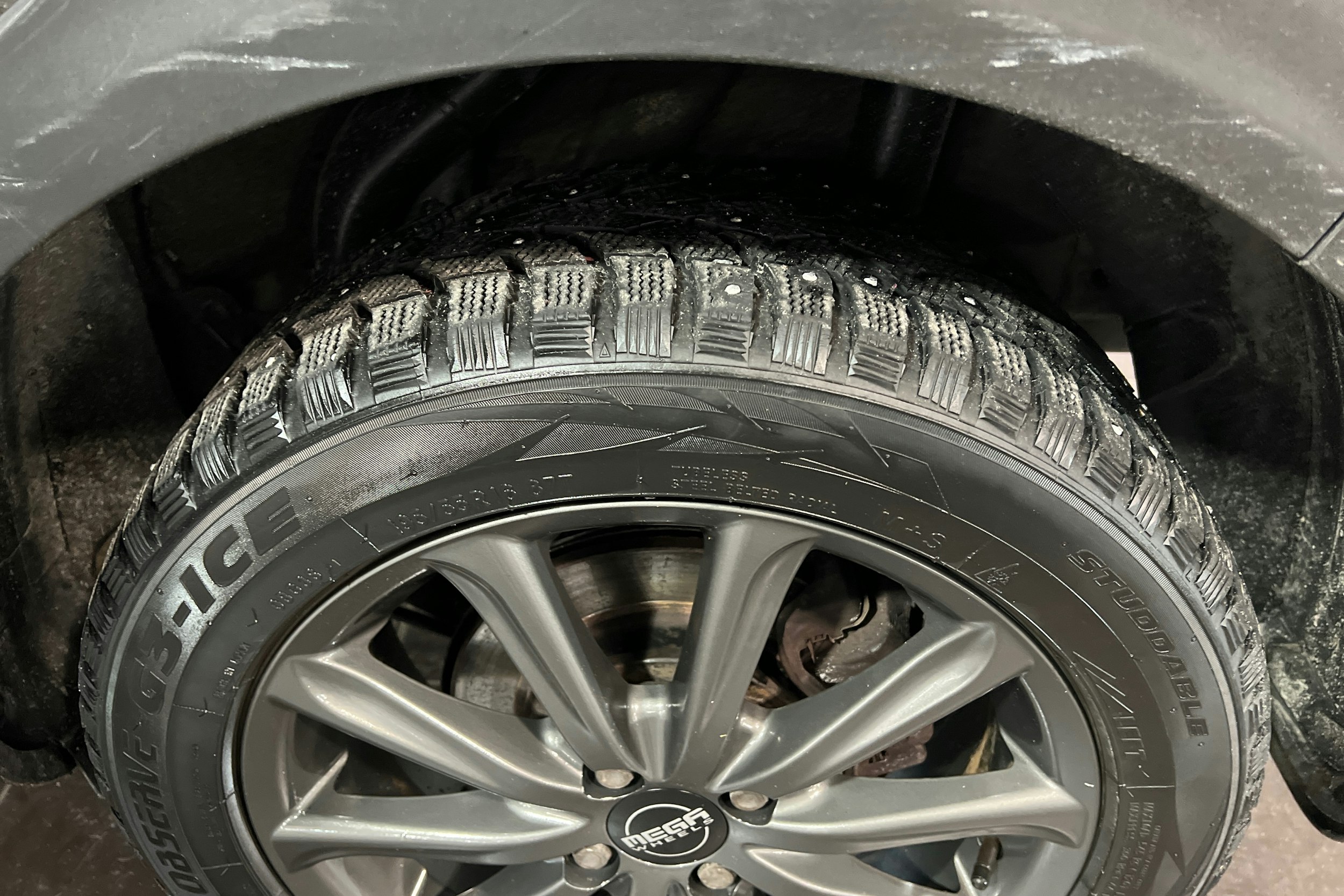 Musta Kia Stonic 2020 kuva 14.