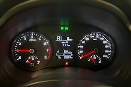 Musta Kia Stonic 2020 kuva 18.