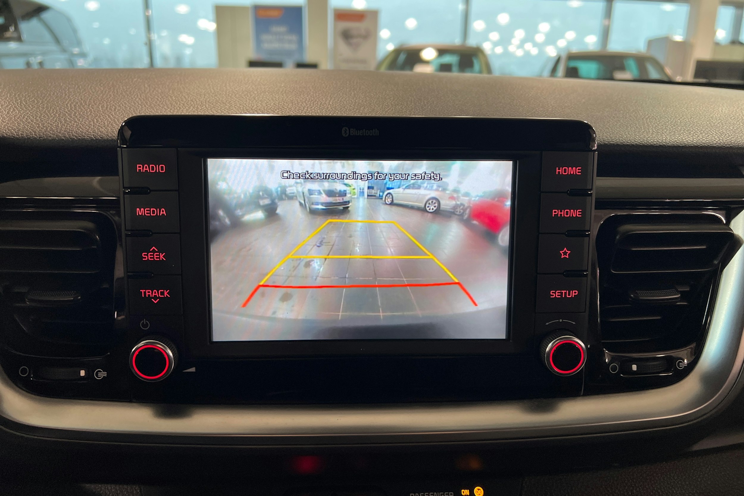 Musta Kia Stonic 2020 kuva 19.