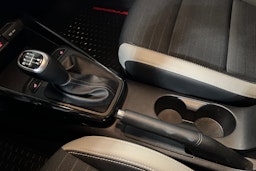 Musta Kia Stonic 2020 kuva 21.