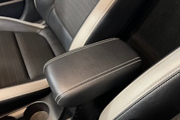 Musta Kia Stonic 2020 kuva 22.