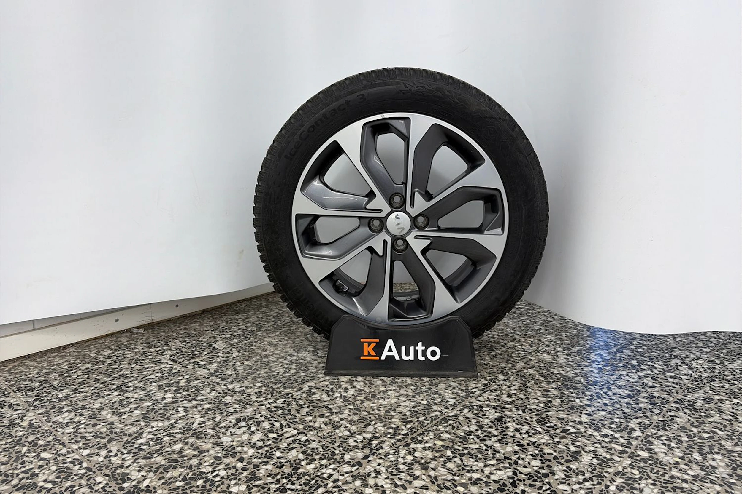 sininen Kia Stonic 2020 kuva 10.