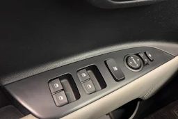 sininen Kia Stonic 2020 kuva 21.