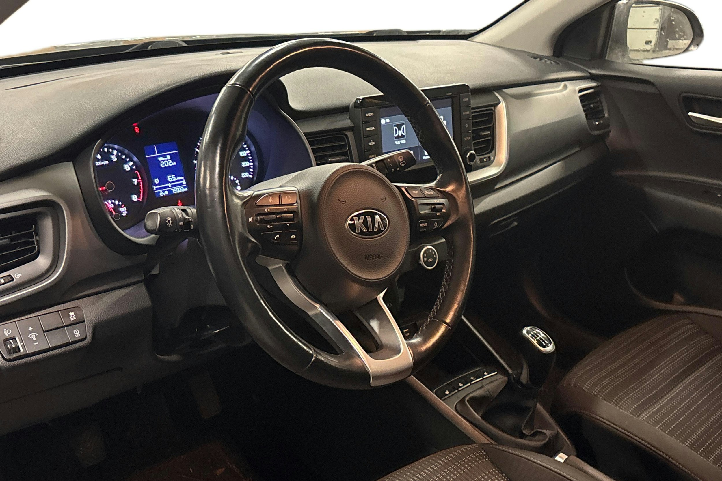 musta Kia Stonic 2020 kuva 3.