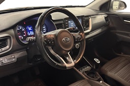 musta Kia Stonic 2020 kuva 3.