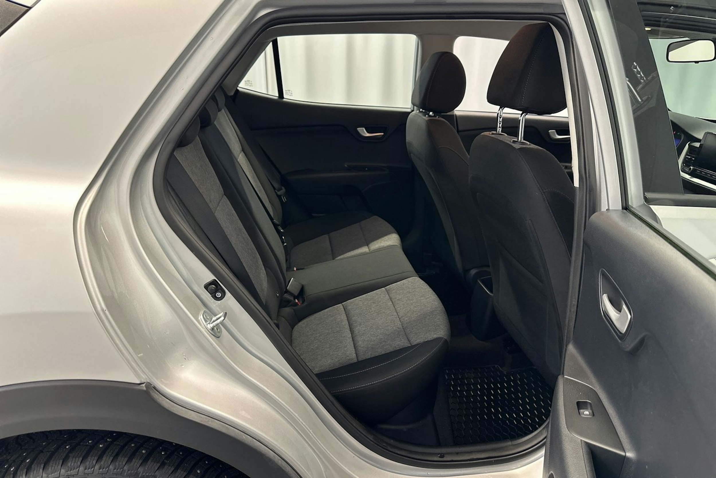 hopea Kia Stonic 2021 kuva 15.