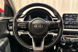 punainen Kia Stonic 2021 kuva 15.