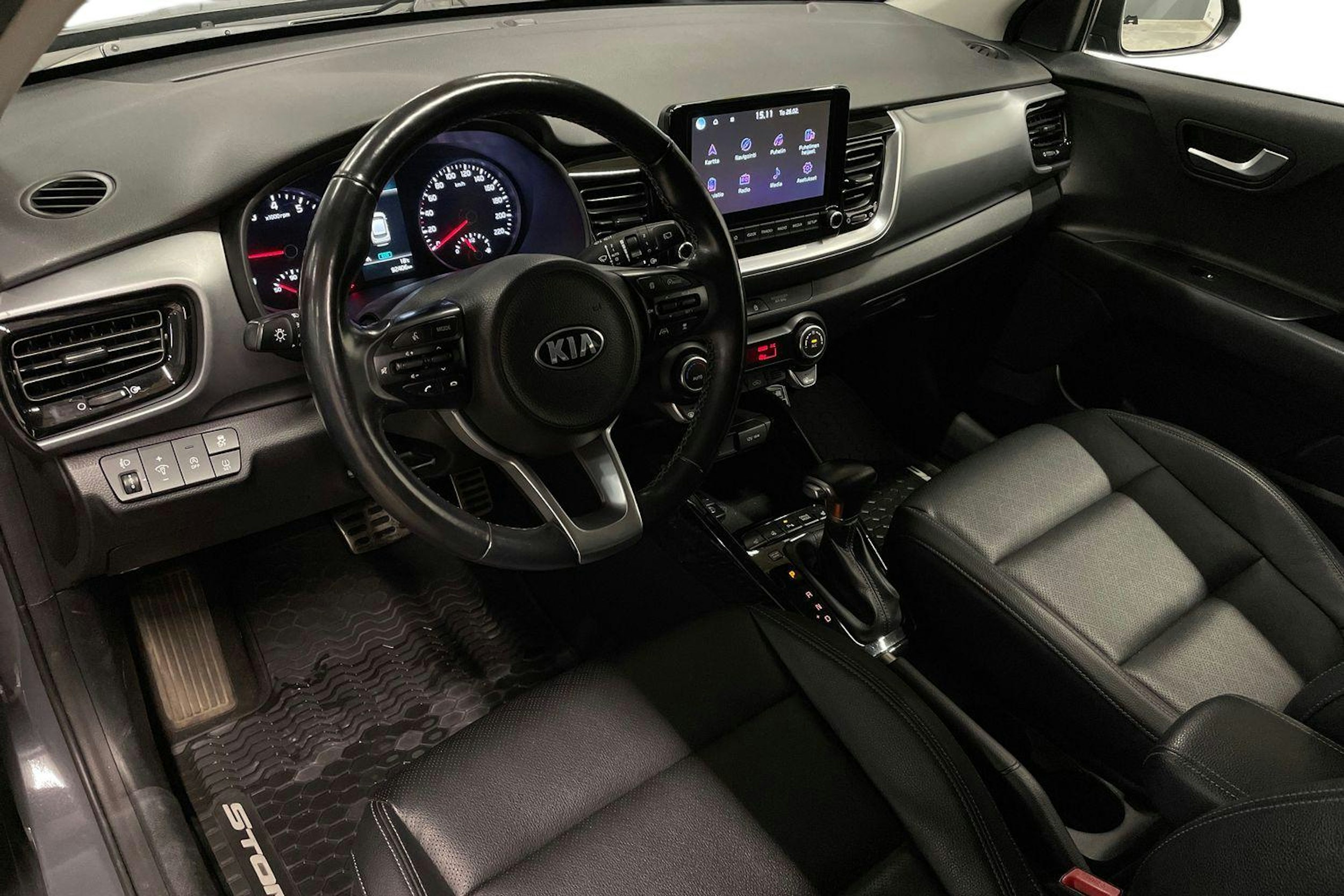 harmaa Kia Stonic 2021 kuva 7.