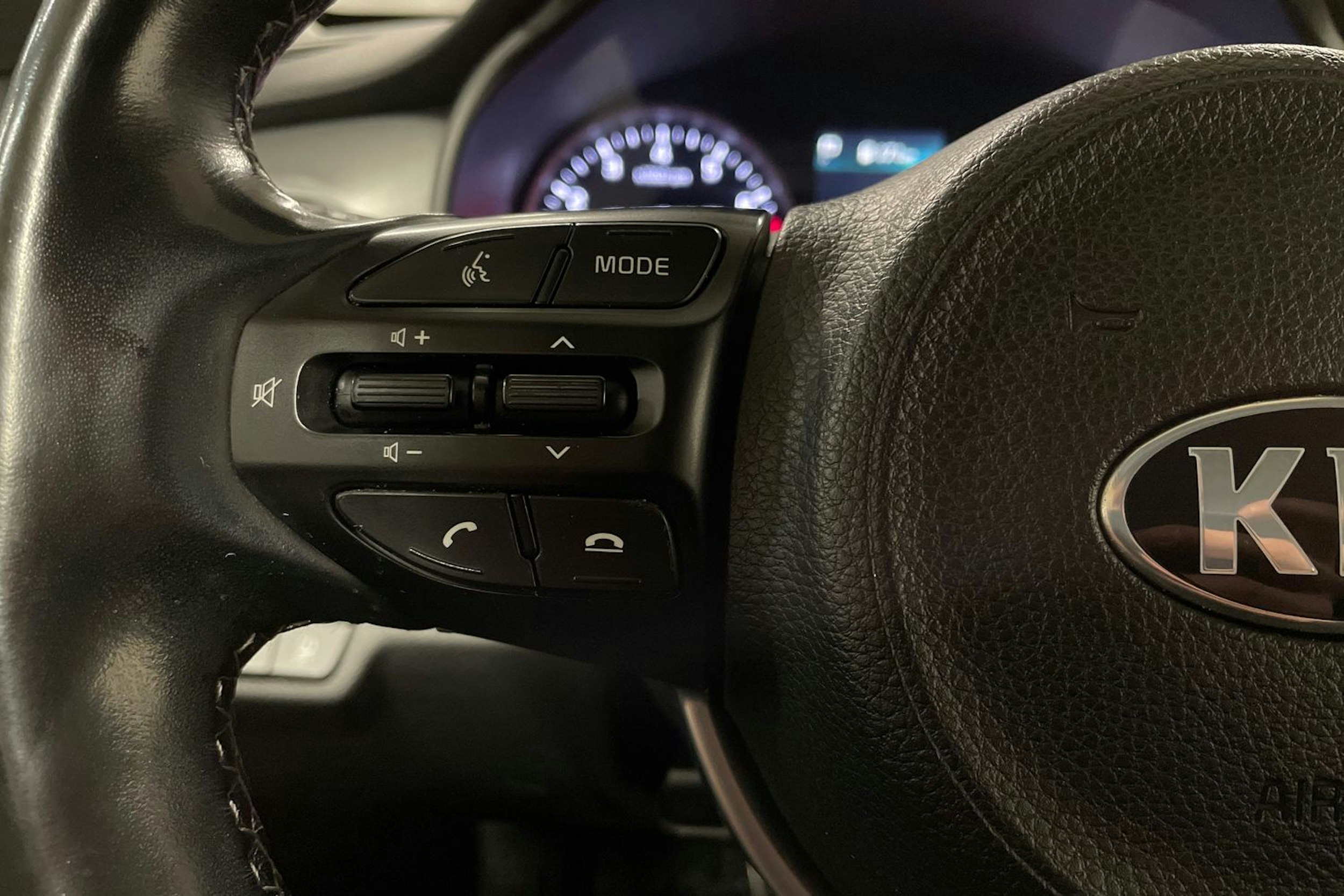 harmaa Kia Stonic 2021 kuva 25.