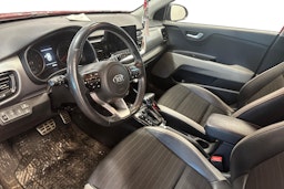 Punainen Kia Stonic 2021 kuva 3.