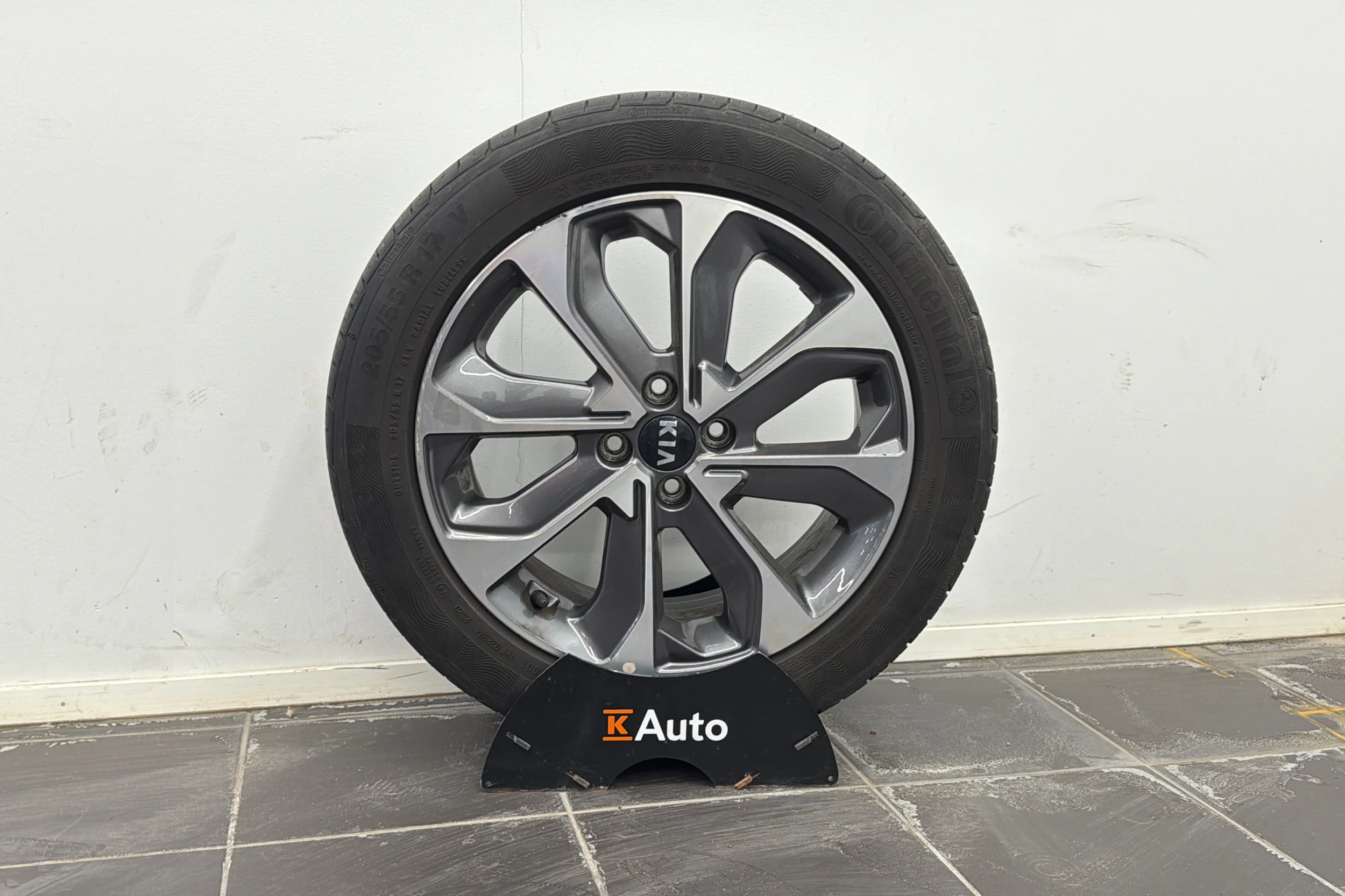 Punainen Kia Stonic 2021 kuva 10.