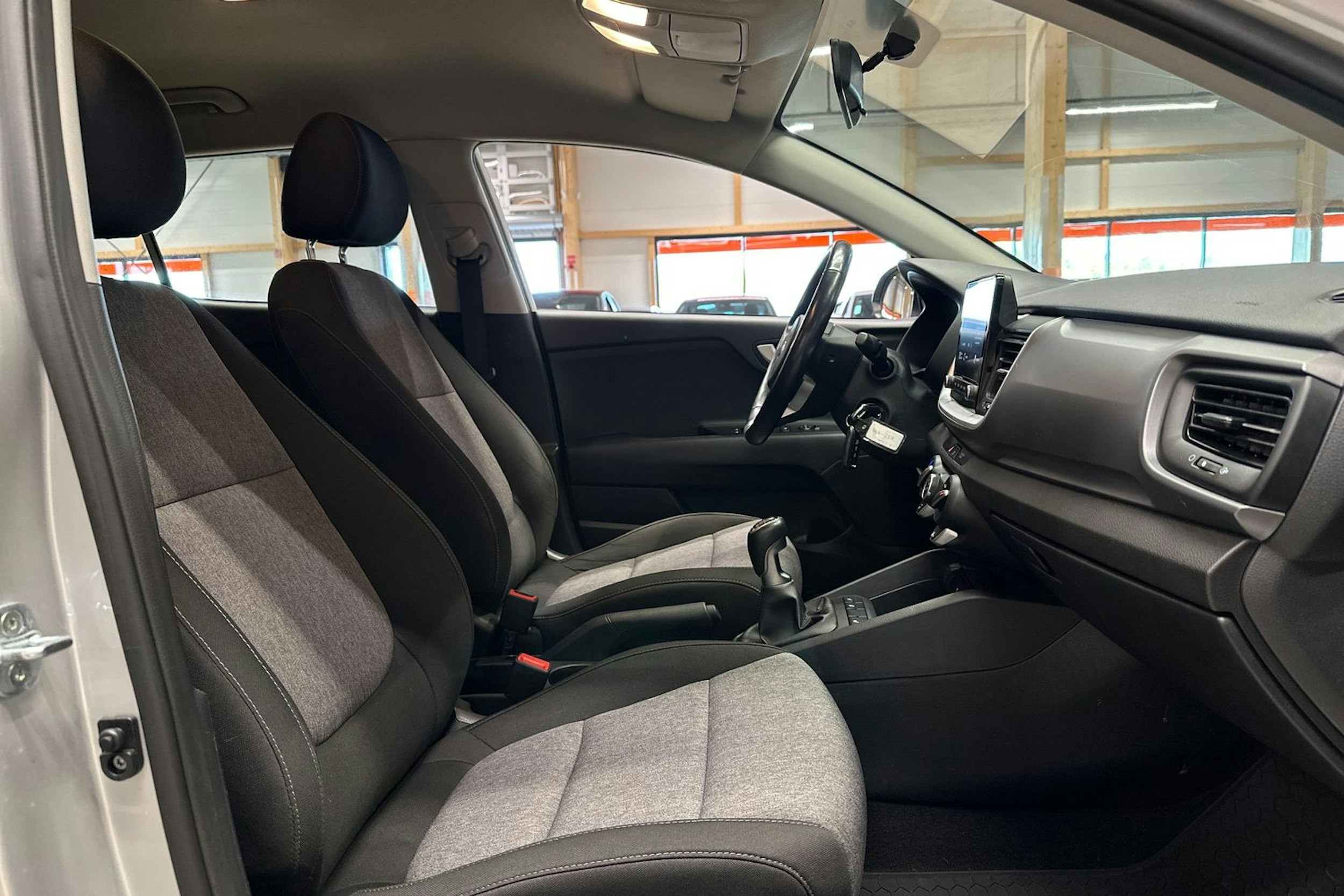 hopea Kia Stonic 2021 kuva 15.