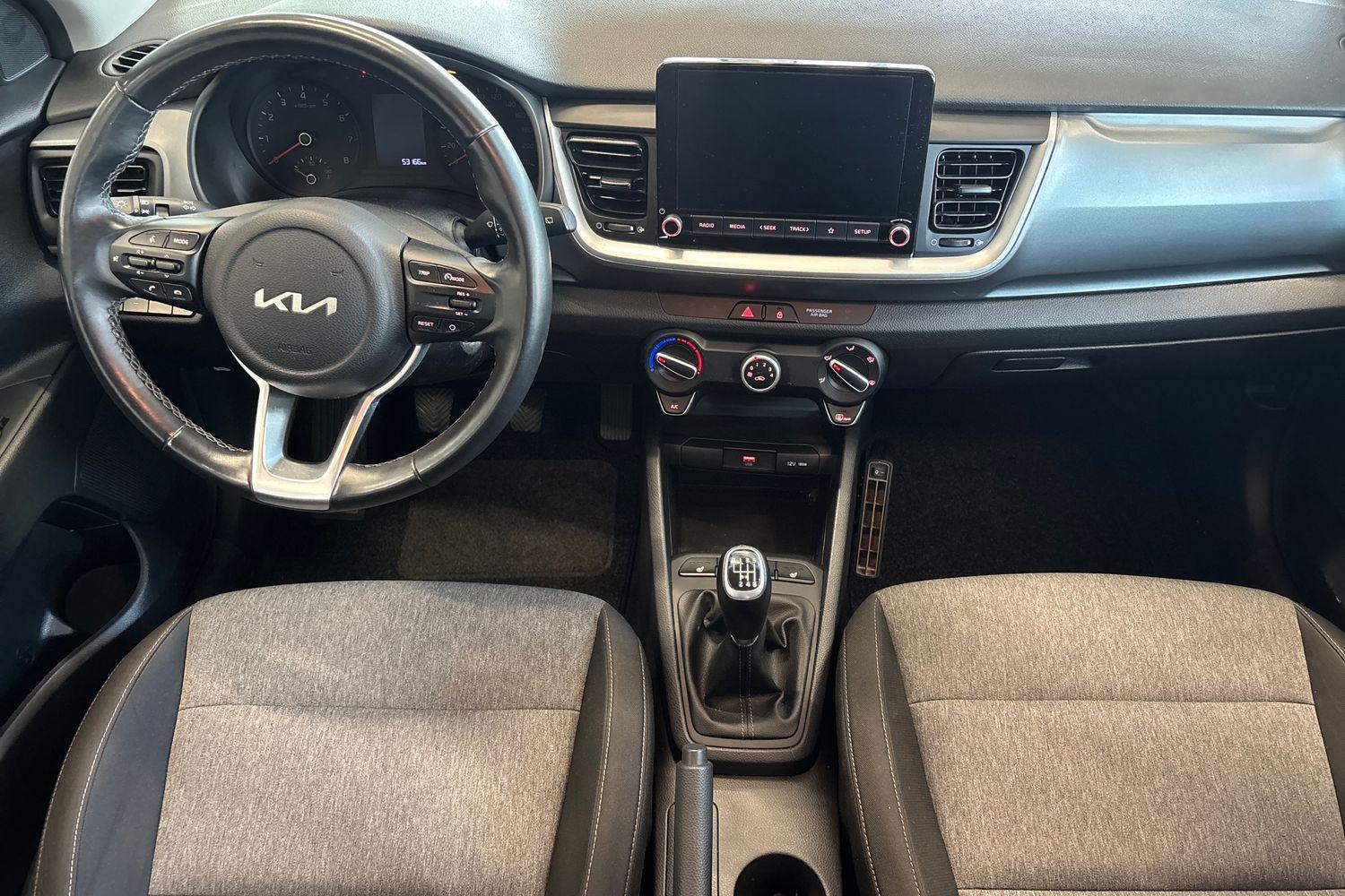 Kia Stonic 1,0 T-GDI 100hv LX 2024, photo 7/37