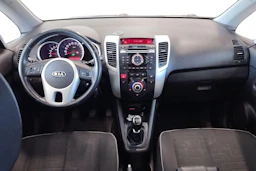 Hopea Kia Venga 2011 kuva 7.