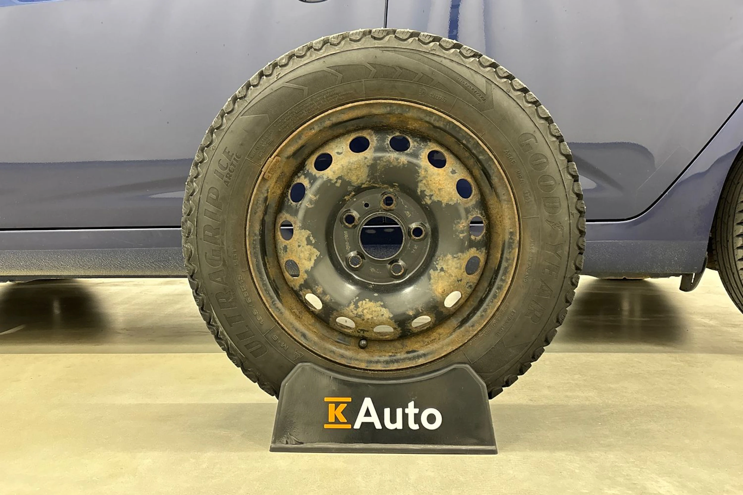 sininen Kia Venga 2011 kuva 13.