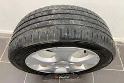 punainen Kia Venga 2014 kuva 15.